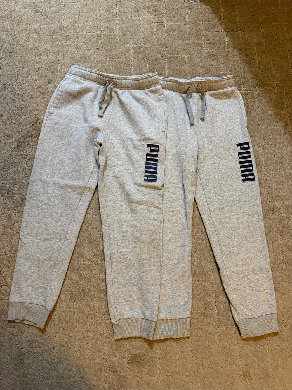 Puma Light Gray Kids Sweatpants with Navy Logo size medium